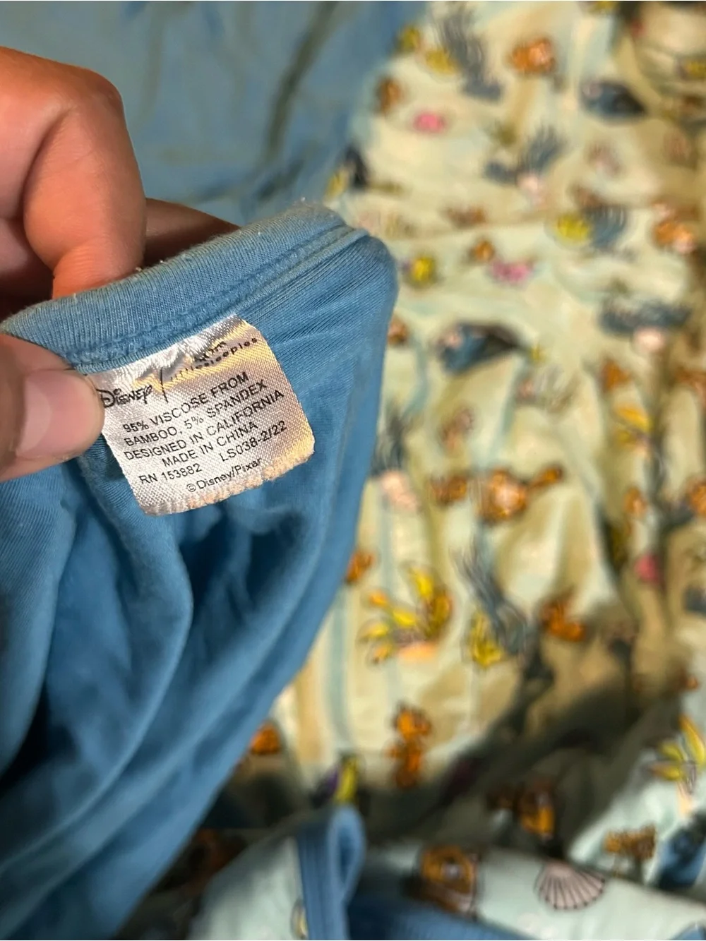 Little Sleepies Disney Nemo's Reef Large Cloud Blanket